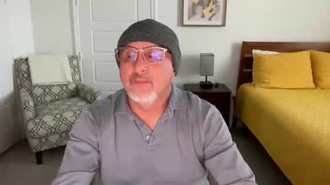 QS - INDEPENDENT MODEL online show from 10-30-25, 11:16