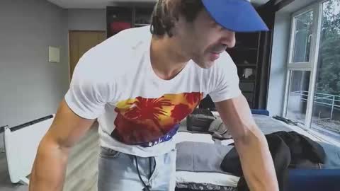 sam online show from 12-14-25, 04:23