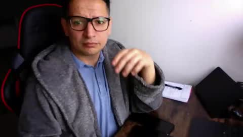 latino8484 online show from 10-15-25, 08:14