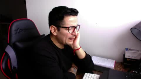 latino8484 online show from 05-15-26, 08:32
