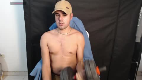 latino boy777 online show from 04-14-26, 09:43