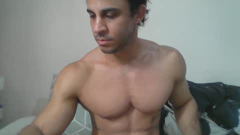 latino_rodri online show from 05-05-26, 11:40