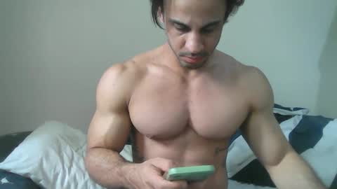 latino_rodri online show from 05-08-26, 10:42
