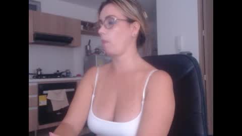 latinpaprika online show from 02-17-25, 12:43