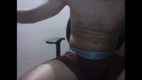 Snapshot of latintropikal chatting on 02-10-25, 05:36 Latin Flow online show from 02-10-25, 05:36