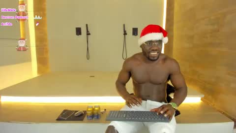 LEANDRO online show from 12-21-24, 12:38