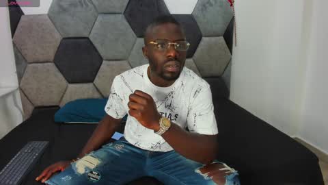 LEANDRO online show from 01-08-25, 11:43