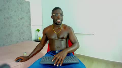 LEANDRO online show from 03-04-25, 12:01