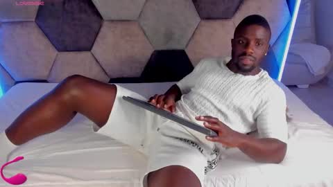 LEANDRO online show from 02-16-26, 03:35