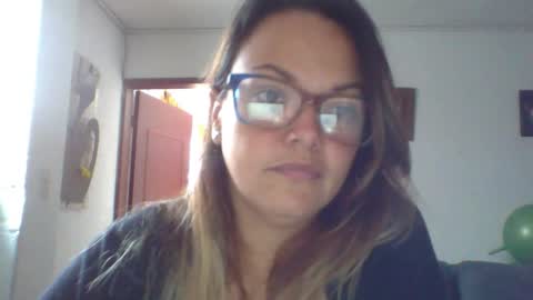 Laura online show from 02-02-26, 01:54