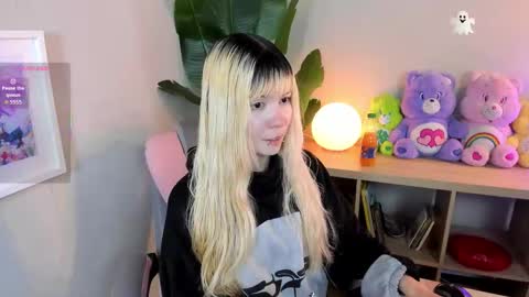 laukyubey1 online show from 11-20-25, 07:57