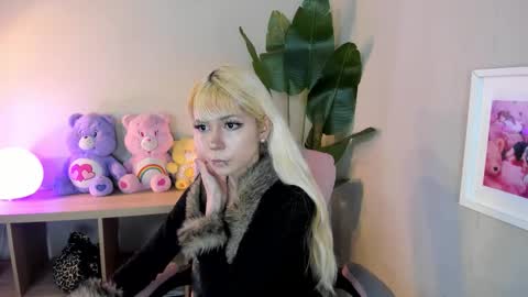 Snapshot of laukyubey1 chatting on 01-06-26, 07:28 laukyubey1 online show from 01-06-26, 07:28