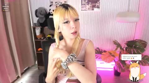 Snapshot of laukyubey1 chatting on 02-24-26, 08:40 laukyubey1 online show from 02-24-26, 08:40