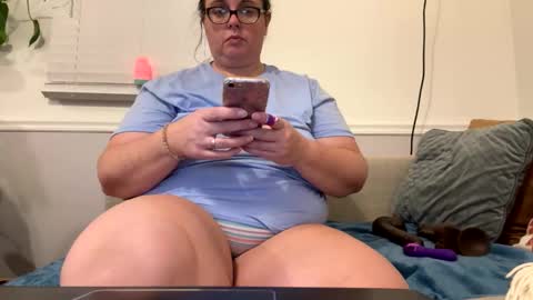 Snapshot of laulauma chatting on 01-20-25, 04:21 LauLauMa online show from 01-20-25, 04:21