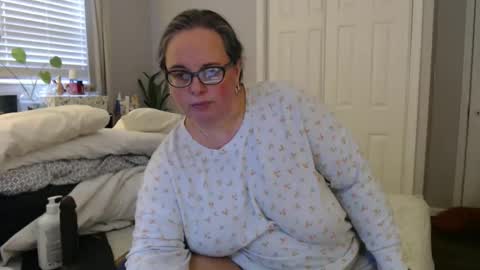 Snapshot of laulauma chatting on 11-11-25, 08:20 LauLauMa online show from 11-11-25, 08:20