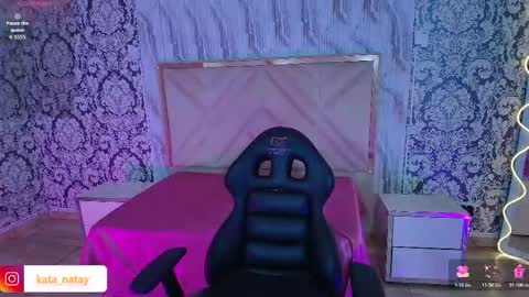 Snapshot of laulin_tay chatting on 02-09-26, 04:05 laulin_tay online show from 02-09-26, 04:05