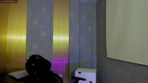 Snapshot of laulin_tay chatting on 05-22-26, 03:35 laulin_tay online show from 05-22-26, 03:35