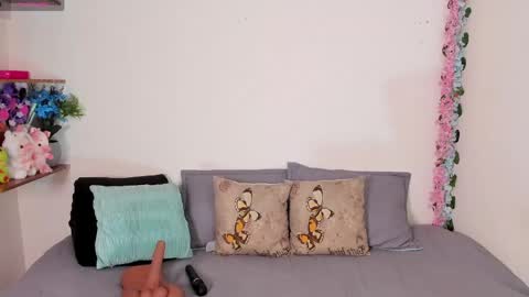 laura1__ online show from 04-26-26, 11:13