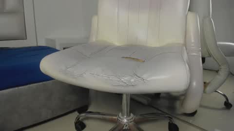 Snapshot of laura__js_ chatting on 09-27-25, 09:03 laura__js_ online show from 09-27-25, 09:03