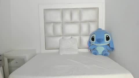 Snapshot of laura__js_ chatting on 11-04-25, 04:11 laura__js_ online show from 11-04-25, 04:11