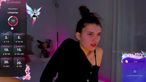 Laura online show from 12-29-24, 12:23