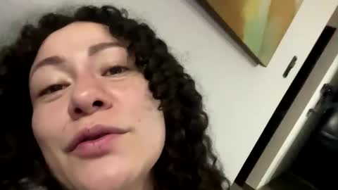  Wen  online show from 12-24-24, 01:59