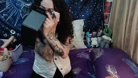  Wen  online show from 01-22-25, 09:10