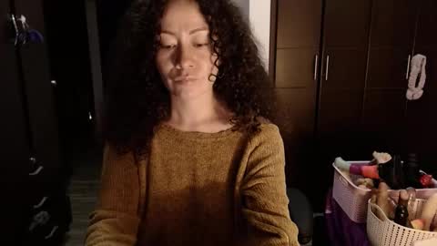 Snapshot of laura_anal_ chatting on 01-30-25, 05:19 Wen online show from 01-30-25, 05:19