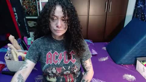  Wen  online show from 10-14-25, 09:15