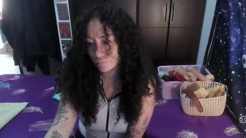 Snapshot of laura_anal_ chatting on 11-27-25, 04:09 Wen online show from 11-27-25, 04:09