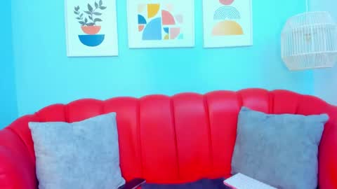 Laura online show from 01-17-25, 04:04