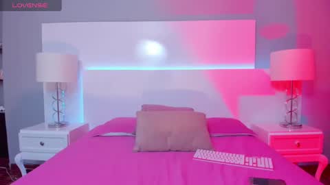 Laura online show from 01-18-25, 01:08