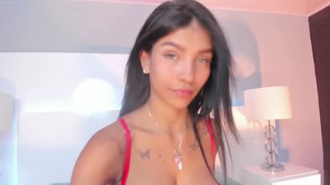 Laura online show from 01-19-25, 06:43