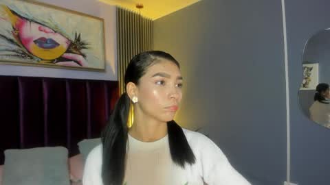 Laura online show from 04-02-26, 12:36