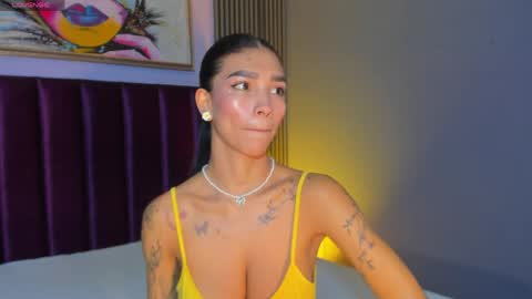 Laura online show from 04-03-26, 12:36