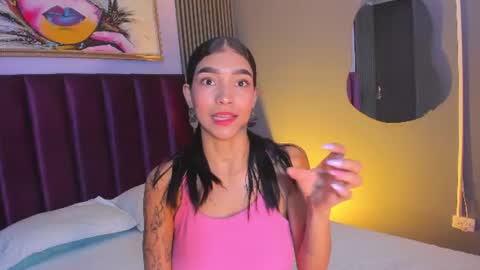 Snapshot of laura_aristizabal_19 chatting on 07-08-26, 12:20 Laura online show from 07-08-26, 12:20