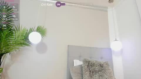 Snapshot of laura_bonnet_ chatting on 03-10-25, 06:49 Laura Bonnet  online show from 03-10-25, 06:49