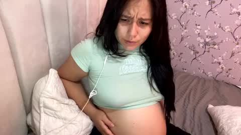 laura online show from 02-06-25, 03:06