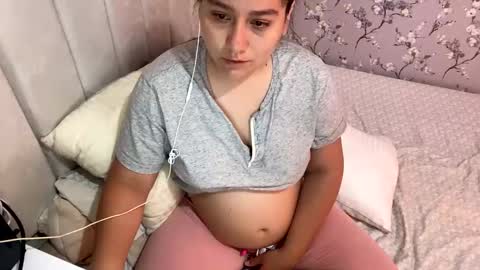 laura online show from 02-22-25, 03:45