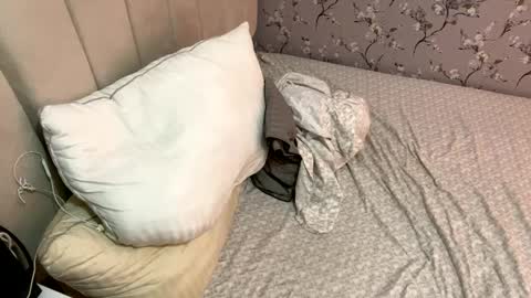 laura online show from 02-27-25, 05:45