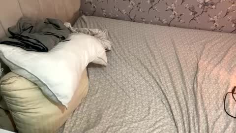 laura online show from 02-28-25, 03:59