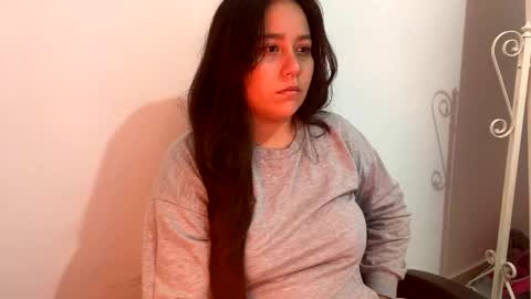 laura online show from 09-11-25, 01:17