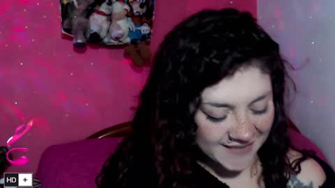 weedcam Curly Laura OF    online show from 04-17-26, 08:45