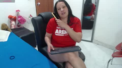 laura_foxx2379 online show from 10-16-25, 02:01