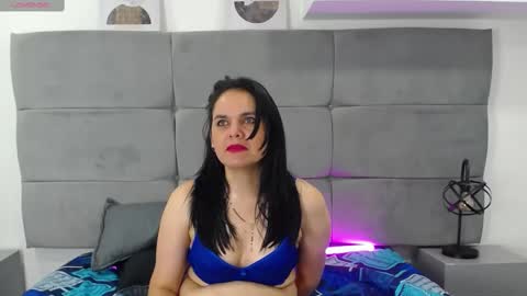 laura hotties online show from 02-22-25, 04:51