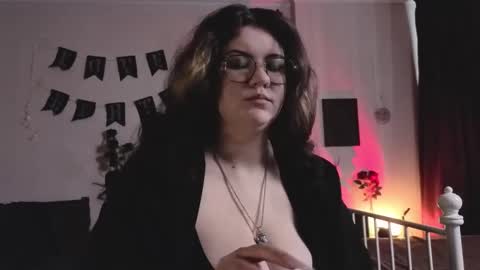 Miss Laura online show from 02-18-26, 09:05