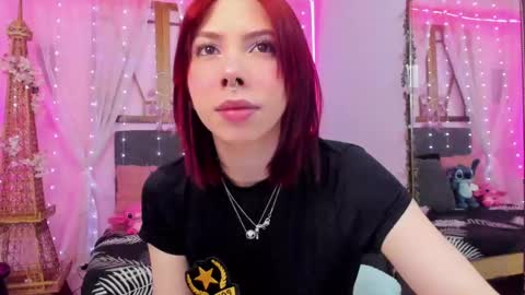 Snapshot of laura_olssen chatting on 09-18-25, 12:18 Kate online show from 09-18-25, 12:18