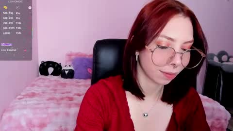 Snapshot of laura_olssen chatting on 04-30-26, 02:12 Kate online show from 04-30-26, 02:12