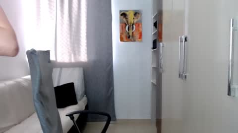 Laura online show from 01-22-25, 09:21