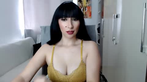 Laura online show from 09-14-25, 07:02